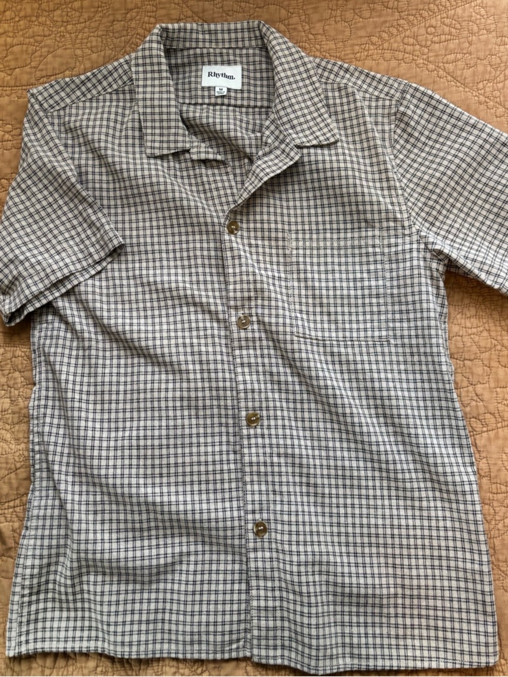 Rhythm. Short-Sleeve Button-Down Plaid Shirt in Tan and White